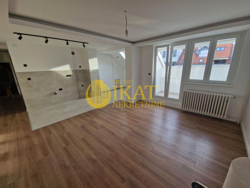 Stan na prodaju u Beogradu, Čukarica, 102m2, cena 189000 evra
