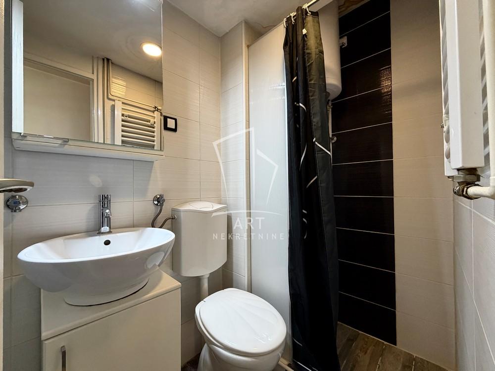 Stan na prodaju u Beogradu, Vračar (Hram), jednosoban, 30m2, cena 183000 evra