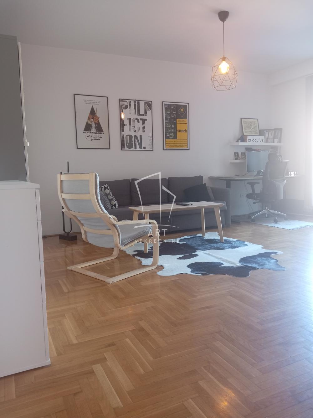 Stan na prodaju u Beogradu, Vojvode Stepe, dvosoban, 52m2, cena 240000 evra
