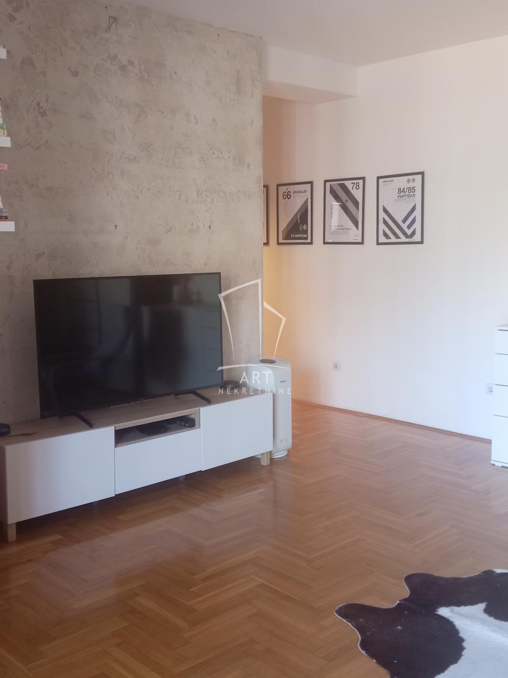Stan na prodaju u Beogradu, Vojvode Stepe, dvosoban, 52m2, cena 240000 evra