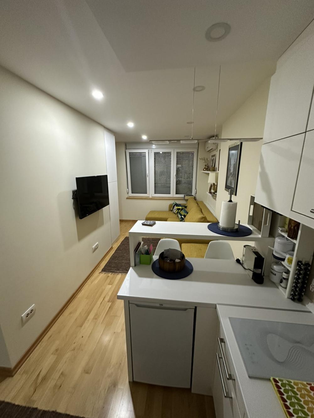 Stan na prodaju u Beogradu, Dorćol, jednosoban, 19m2, cena 135000 evra