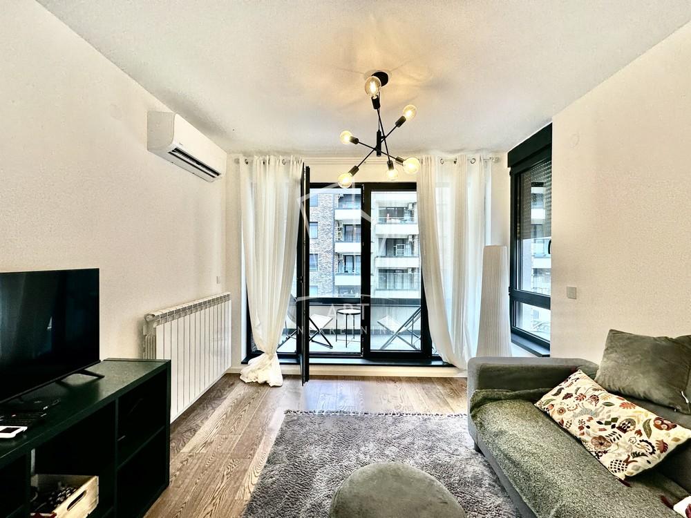 Stan na prodaju u Beogradu, Višnjička banja, dvosoban, 46m2, cena 162000 evra
