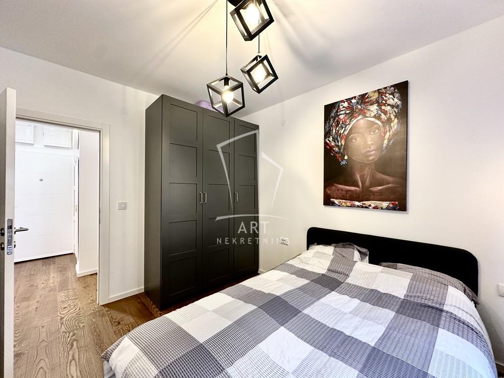 Stan na prodaju u Beogradu, Višnjička banja, dvosoban, 46m2, cena 162000 evra