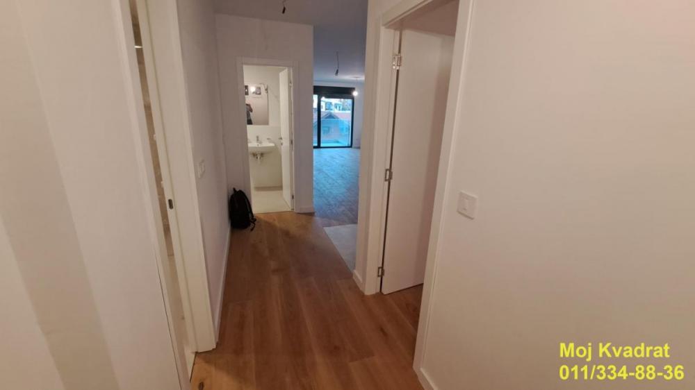 Stan na prodaju u Beogradu, Autokomanda, cetvorosoban, 94m2, cena 286700 evra