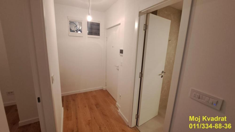 Stan na prodaju u Beogradu, Autokomanda, cetvorosoban, 94m2, cena 286700 evra