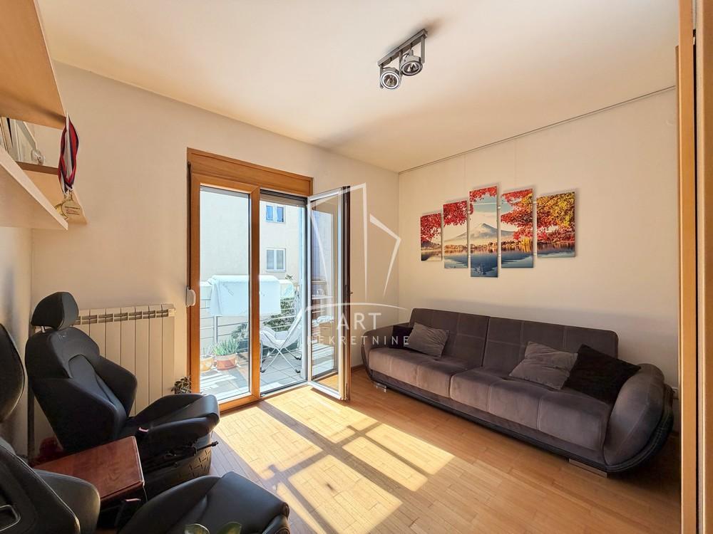 Stan na prodaju u Beogradu, Vračar, 104m2, cena 615000 evra