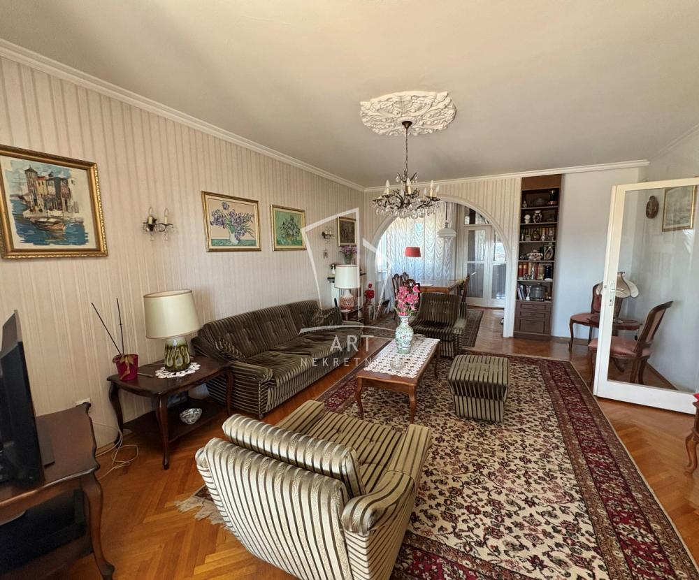Stan na prodaju u Beogradu, Vračar (Hram), 136m2, cena 724000 evra