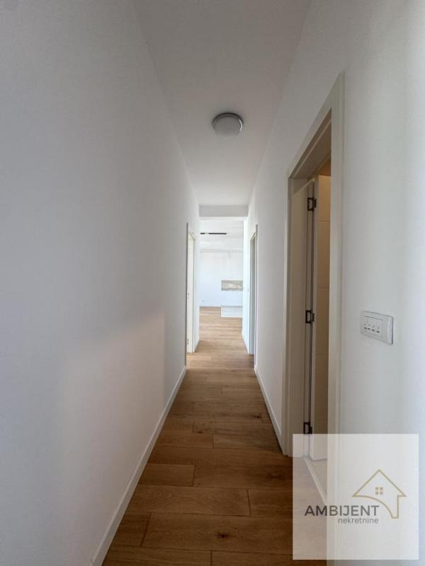 Stan na prodaju u Beogradu, Novi Beograd blok 65, trosoban, 107m2, cena 465000 evra