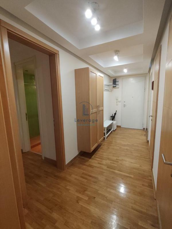 Stan na prodaju u Beogradu, Novi Beograd blok 67A (Belvile), trosoban, 106m2, cena 380000 evra