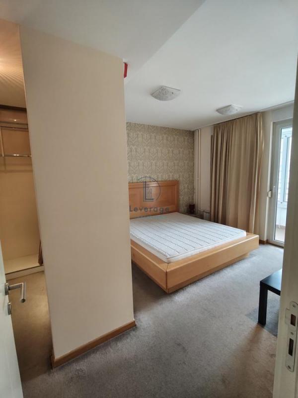 Stan na prodaju u Beogradu, Novi Beograd blok 67A (Belvile), trosoban, 106m2, cena 380000 evra