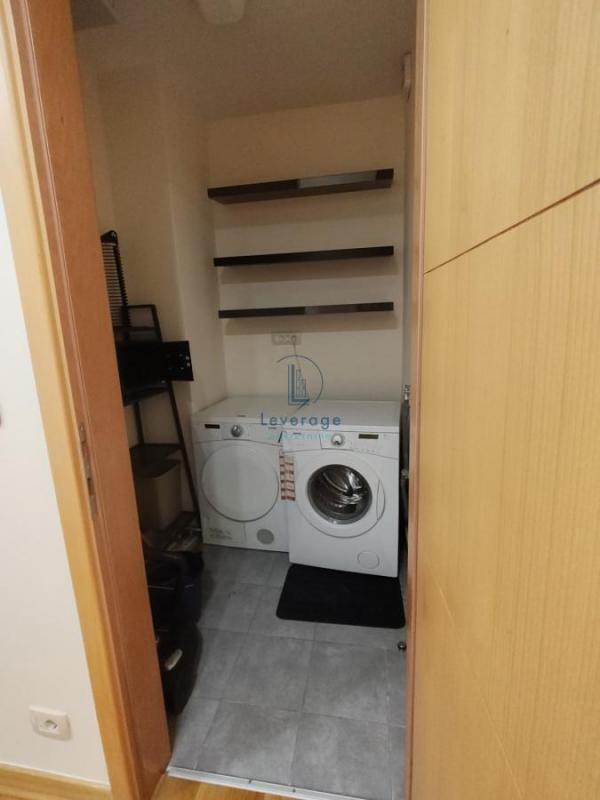 Stan na prodaju u Beogradu, Novi Beograd blok 67A (Belvile), trosoban, 106m2, cena 380000 evra