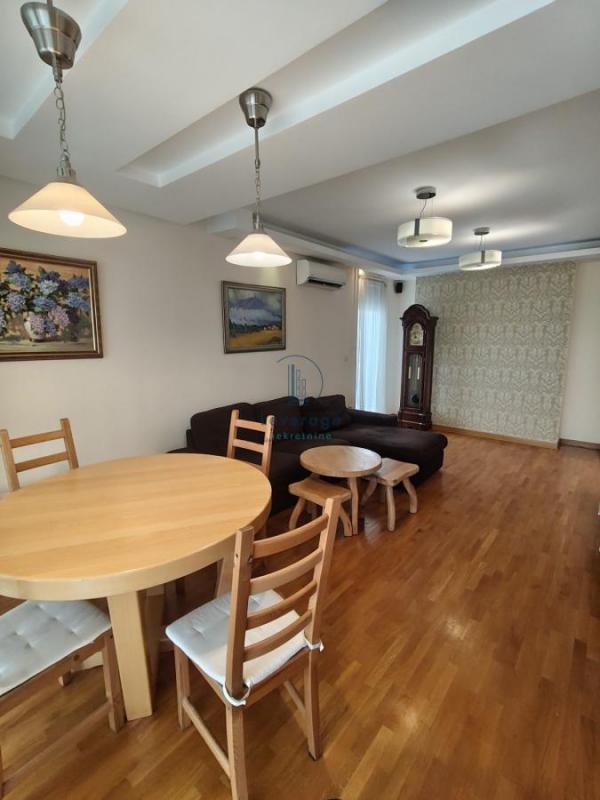 Stan na prodaju u Beogradu, Novi Beograd blok 67A (Belvile), trosoban, 106m2, cena 380000 evra