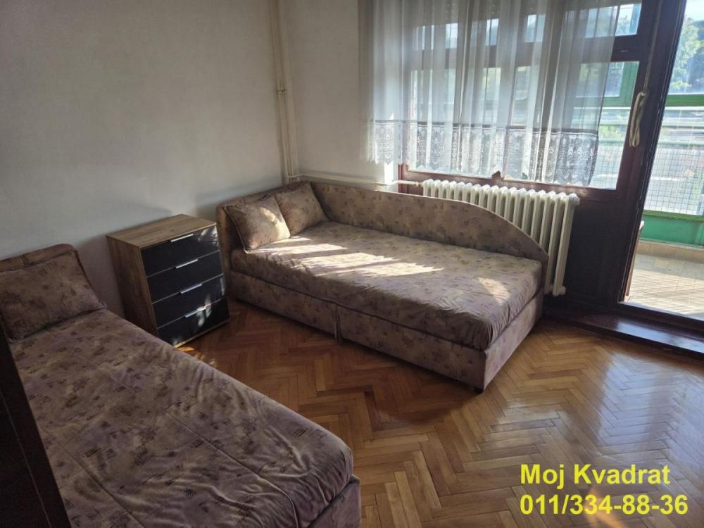Stan na prodaju u Beogradu, Savski venac, troiposoban, 80m2, cena 285000 evra