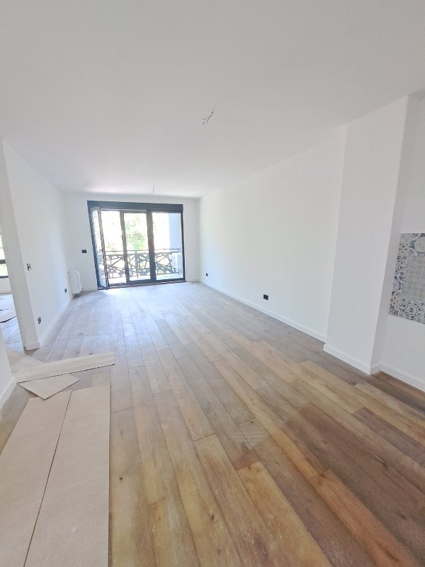 Stan na prodaju u Beogradu, Karaburma, dvosoban, 60m2, cena 180000 evra