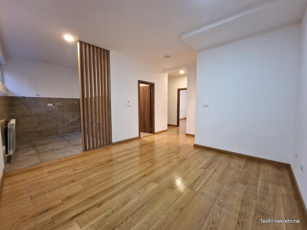 Stan na prodaju u Beogradu, Južni bulevar, trosoban, 66m2, cena 189800 evra