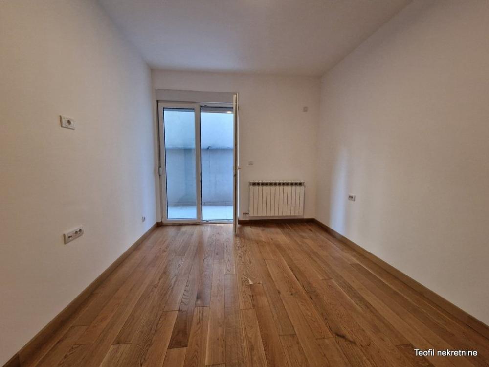Stan na prodaju u Beogradu, Južni bulevar, trosoban, 66m2, cena 189800 evra