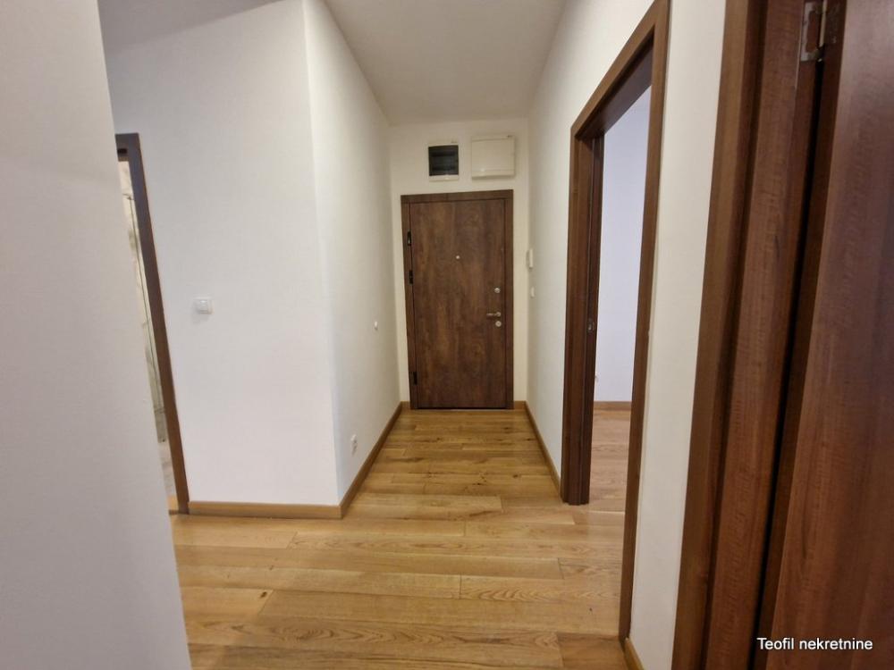 Stan na prodaju u Beogradu, Južni bulevar, trosoban, 66m2, cena 189800 evra