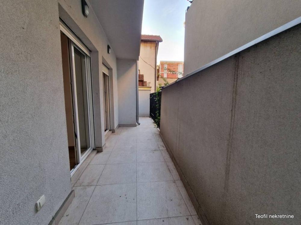 Stan na prodaju u Beogradu, Južni bulevar, trosoban, 66m2, cena 189800 evra