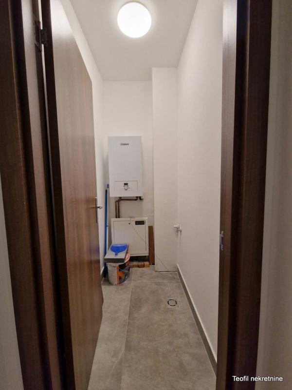 Stan na prodaju u Beogradu, Južni bulevar, trosoban, 66m2, cena 189800 evra
