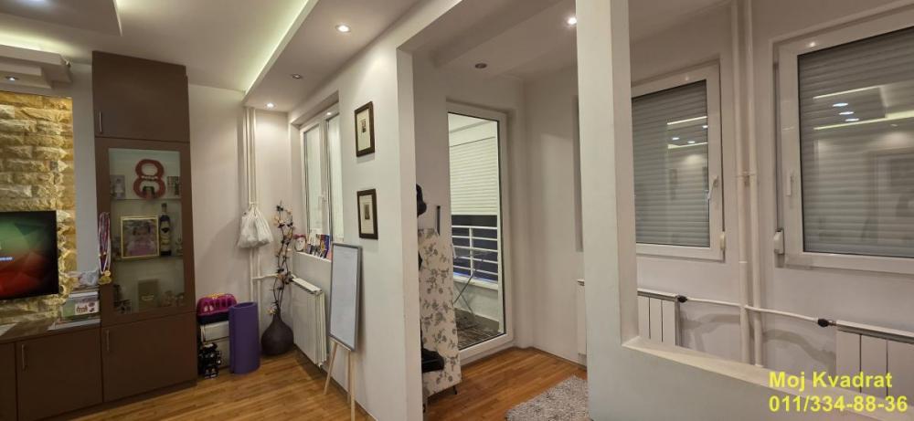 Stan na prodaju u Beogradu, Bežanijska kosa, dvosoban, 61m2, cena 260000 evra
