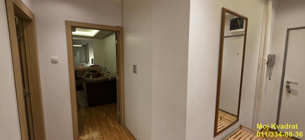 Stan na prodaju u Beogradu, Bežanijska kosa, dvosoban, 61m2, cena 260000 evra