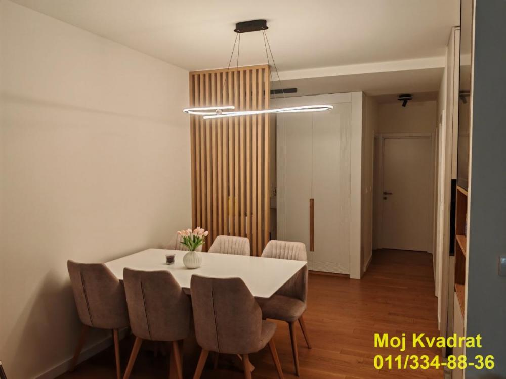 Stan na prodaju u Beogradu, Vidikovac, trosoban, 82m2, cena 311600 evra