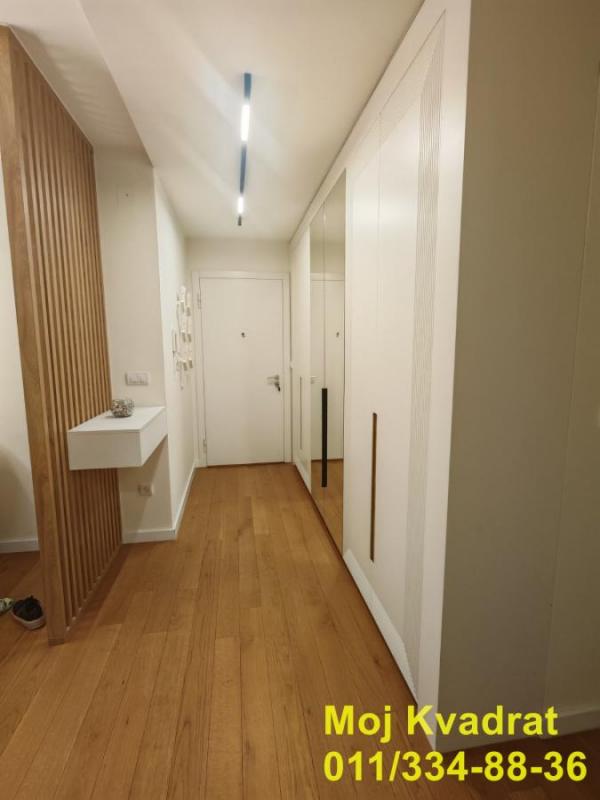 Stan na prodaju u Beogradu, Vidikovac, trosoban, 82m2, cena 311600 evra