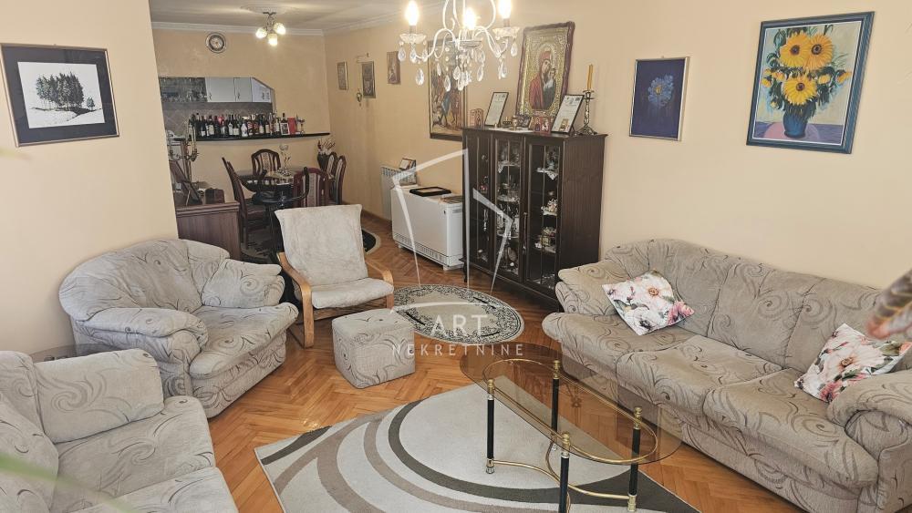 Stan na prodaju u Beogradu, Pašino brdo, 109m2, cena 355000 evra