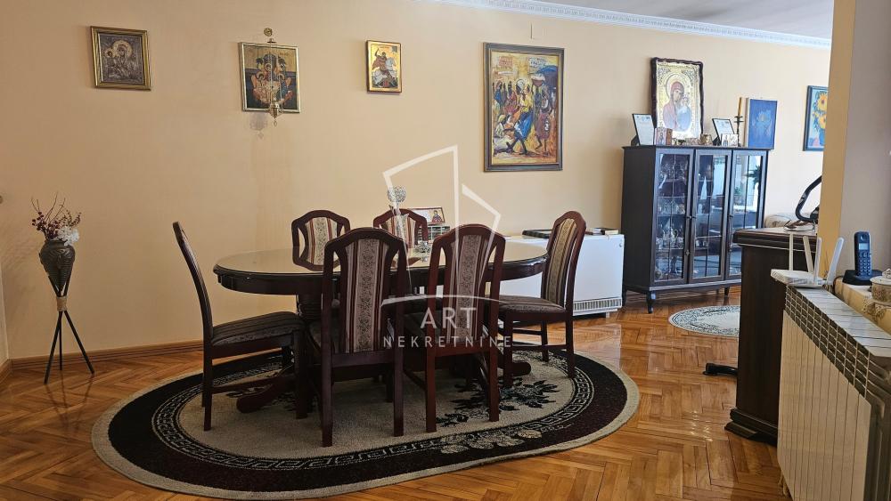 Stan na prodaju u Beogradu, Pašino brdo, 109m2, cena 355000 evra