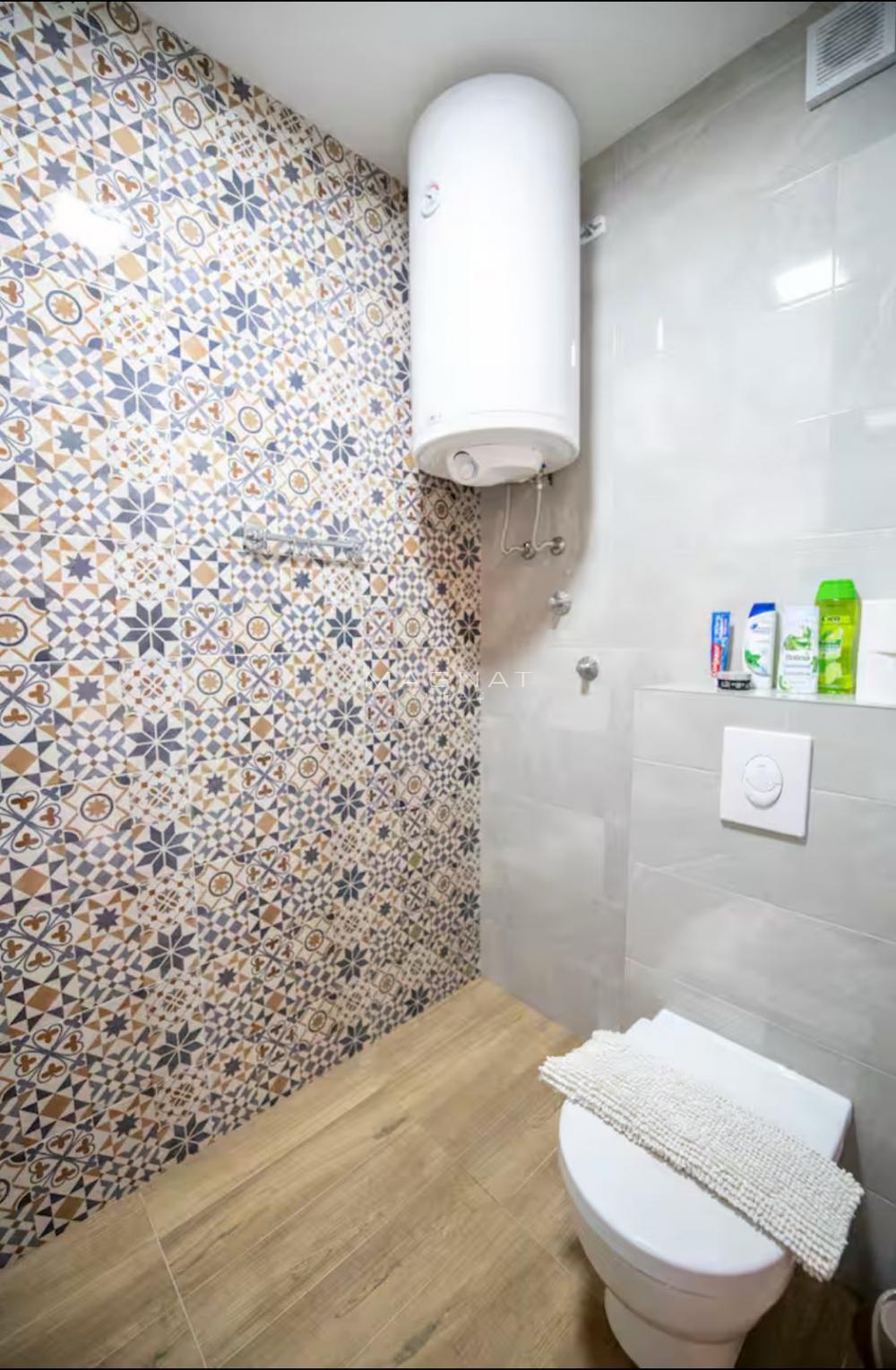 Stan na prodaju u Beogradu, Stari grad, troiposoban, 90m2, cena 338000 evra