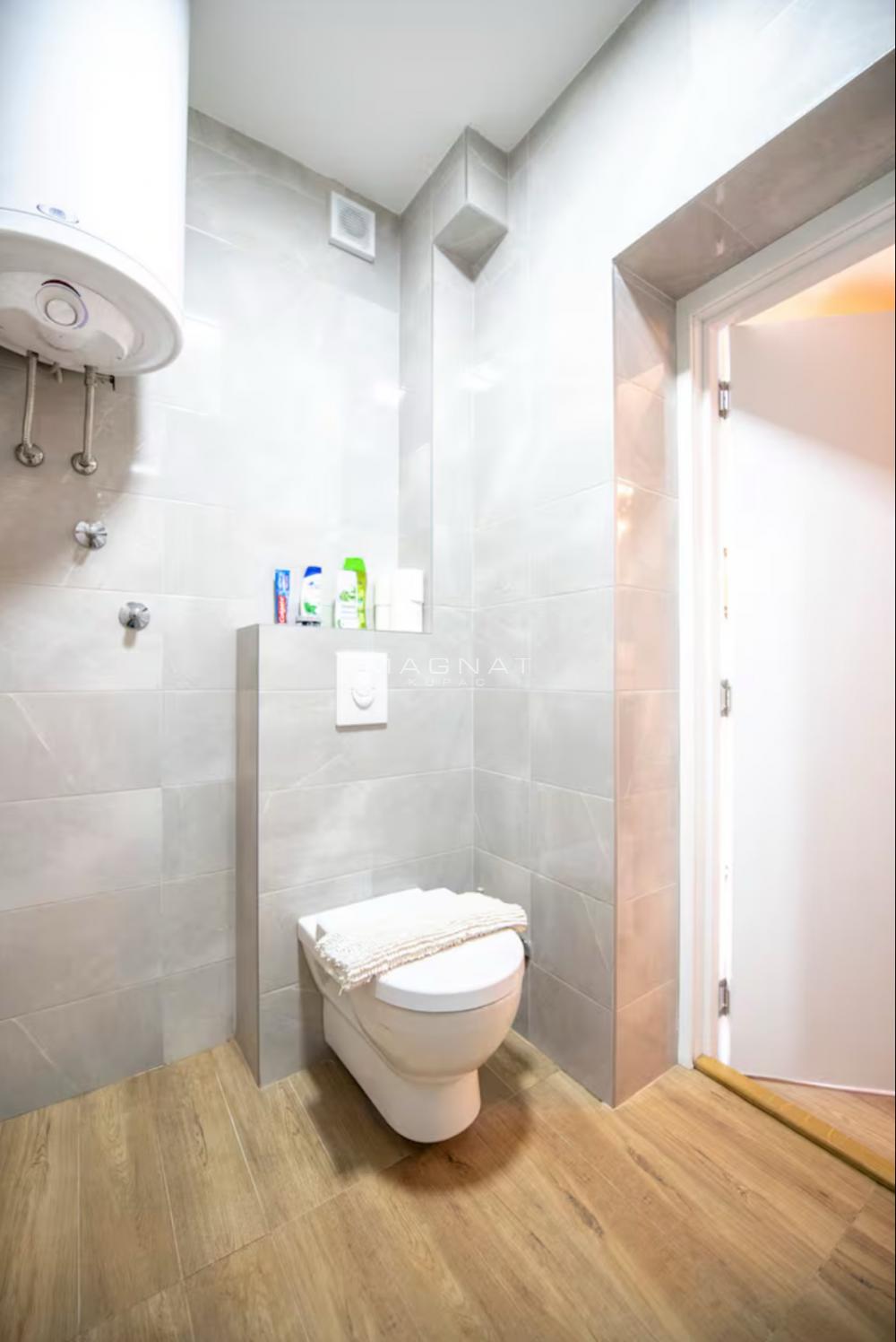 Stan na prodaju u Beogradu, Stari grad, troiposoban, 90m2, cena 338000 evra
