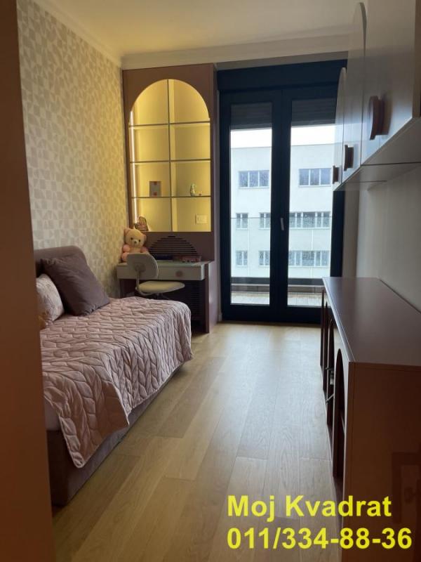 Stan na prodaju u Beogradu, Tošin bunar, cetvorosoban, 176m2, cena 692000 evra