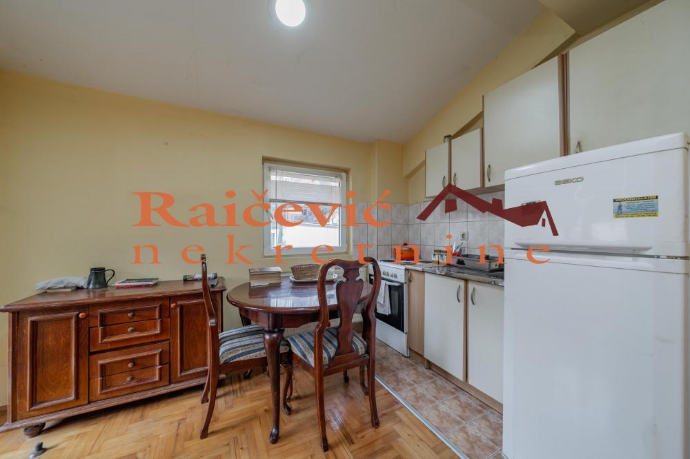 Stan na prodaju u Beogradu, Rakovica, jednoiposoban, 31m2, cena 89000 evra