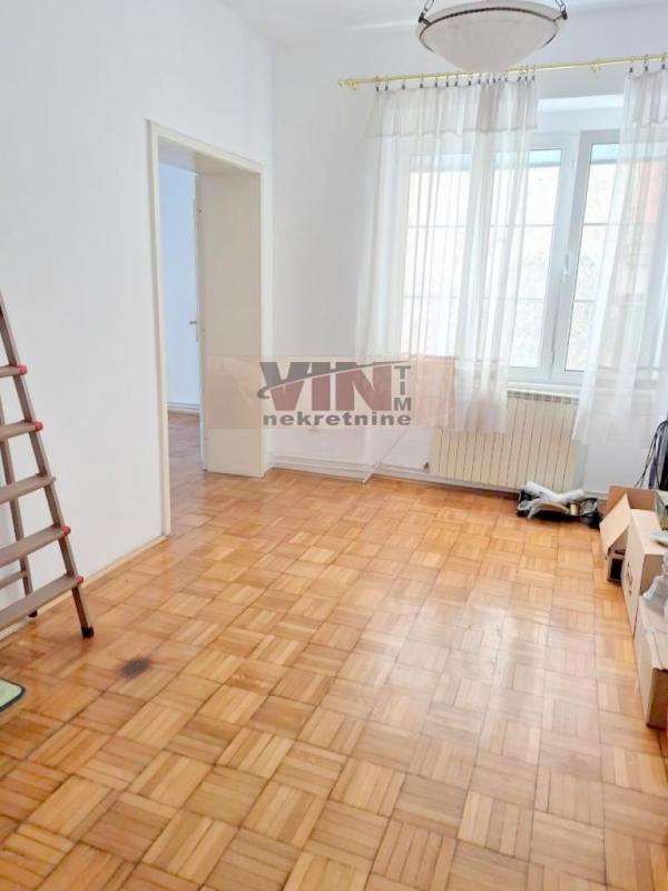 Stan na prodaju u Beogradu, Vračar (Hram), trosoban, 79m2, cena 363000 evra