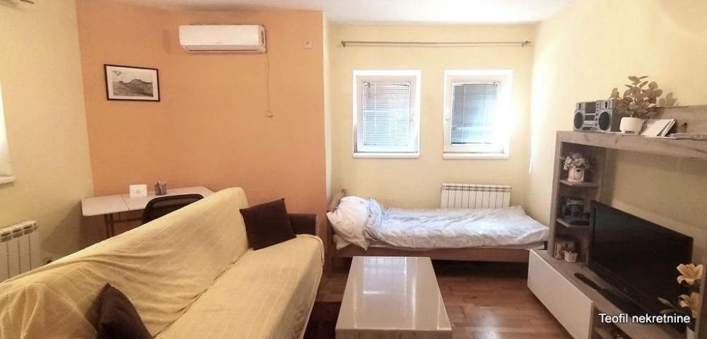 Stan na prodaju u Beogradu, Crveni Krst, jednosoban, 29m2, cena 103000 evra