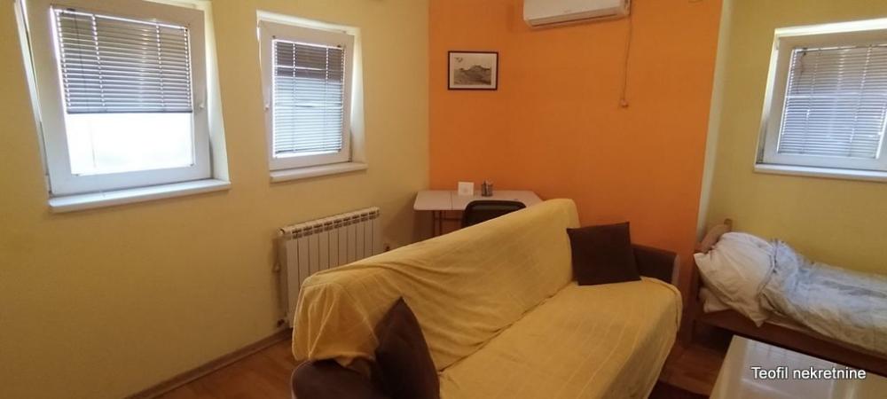 Stan na prodaju u Beogradu, Crveni Krst, jednosoban, 29m2, cena 103000 evra