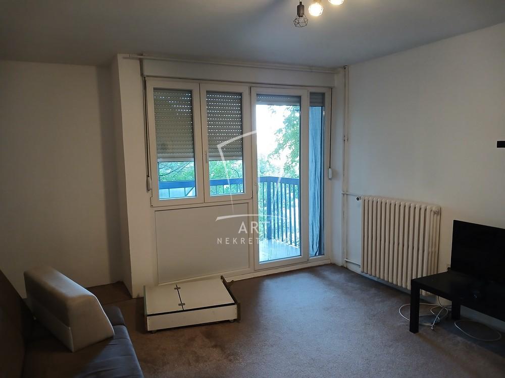 Stan na prodaju u Beogradu, Borča, dvosoban, 56m2, cena 130000 evra