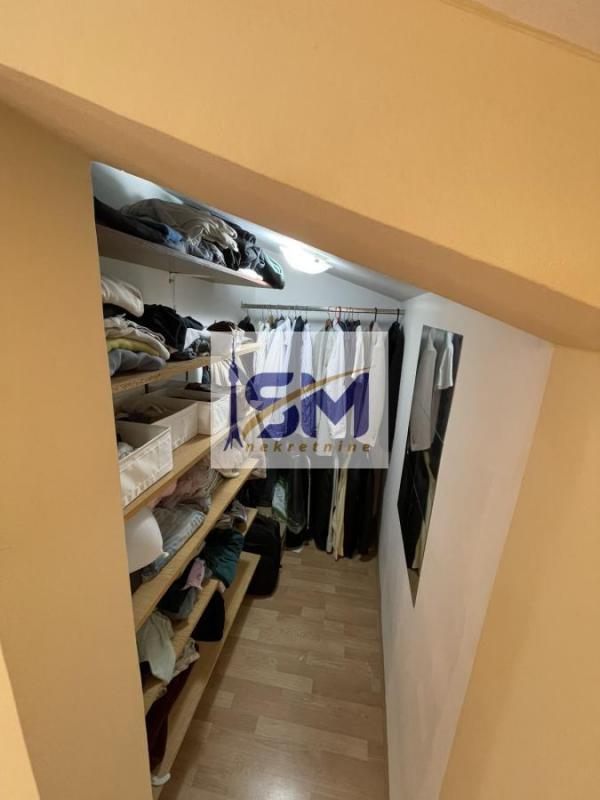 Stan na prodaju u Beogradu, Zemun polje, 105m2, cena 149900 evra