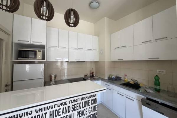 Stan na prodaju u Beogradu, Voždovac, trosoban, 82m2, cena 279000 evra