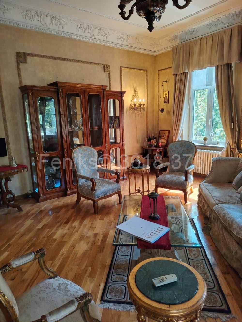 Stan na prodaju u Beogradu, Cara Dušana, cetvorosoban, 144m2, cena 680000 evra
