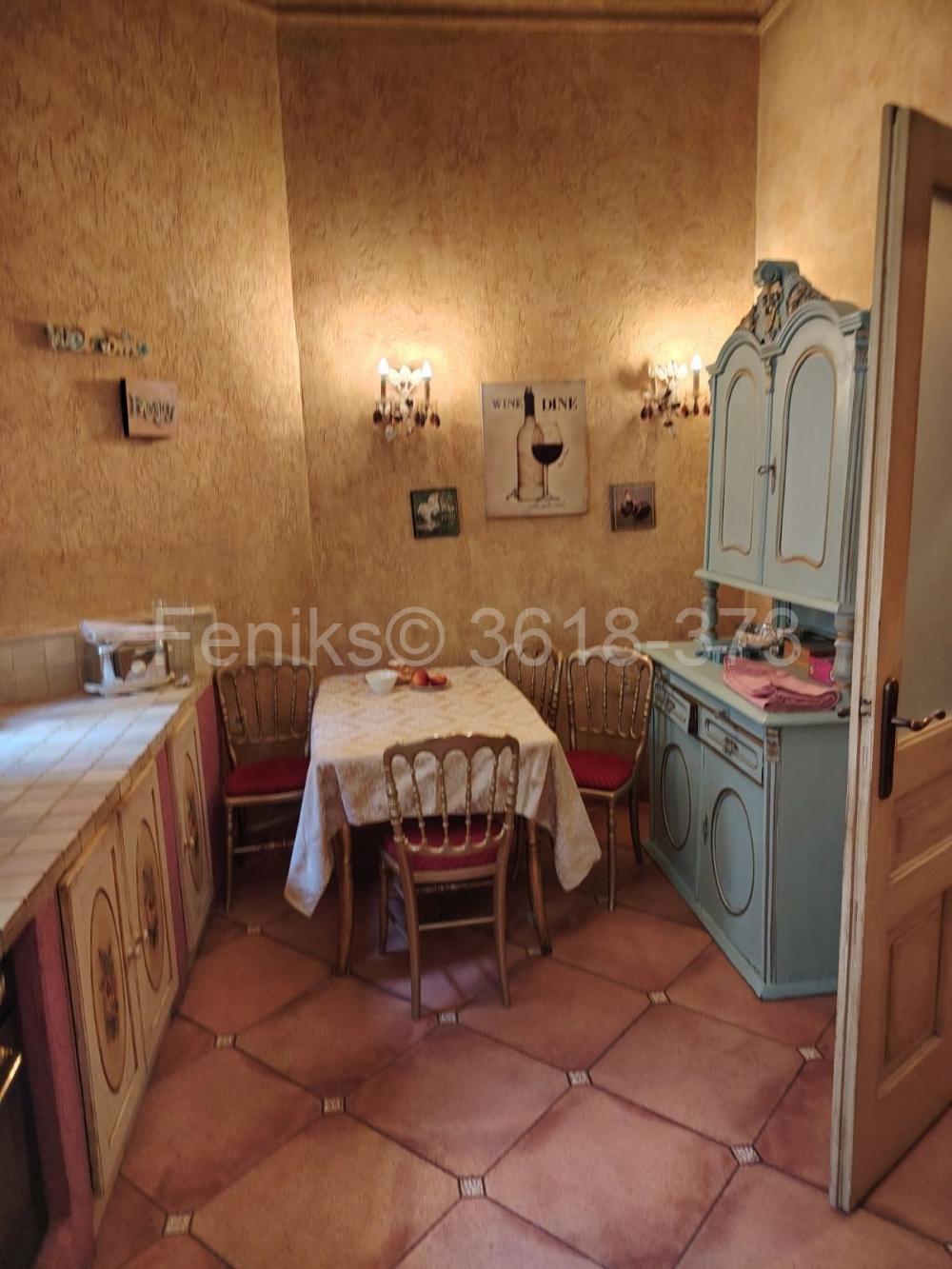 Stan na prodaju u Beogradu, Cara Dušana, cetvorosoban, 144m2, cena 680000 evra