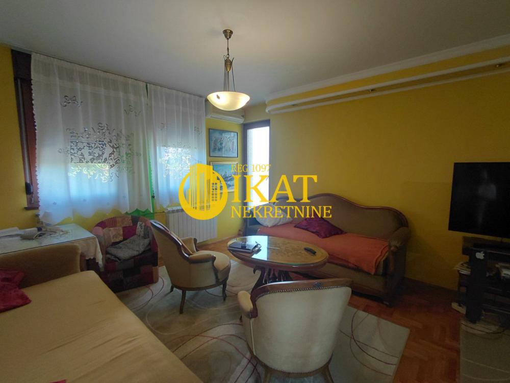 Stan na prodaju u Beogradu, Mirijevo, trosoban, 82m2, cena 235000 evra