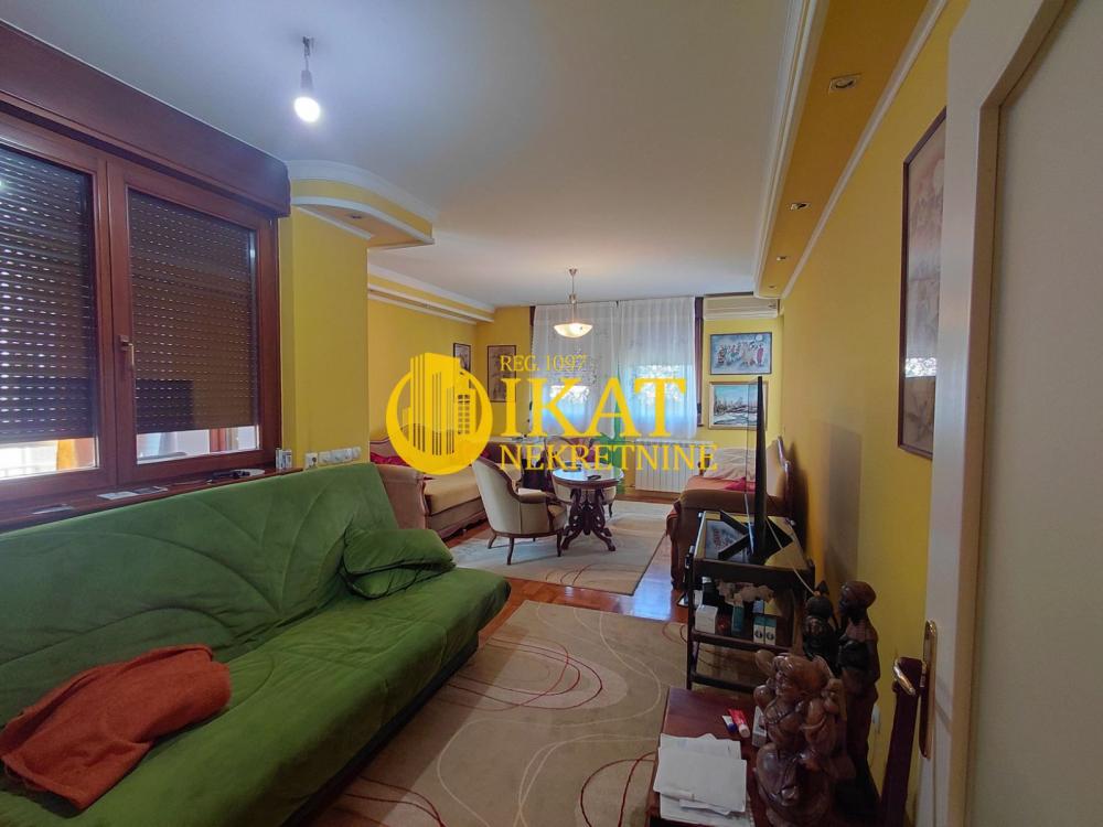 Stan na prodaju u Beogradu, Mirijevo, trosoban, 82m2, cena 235000 evra