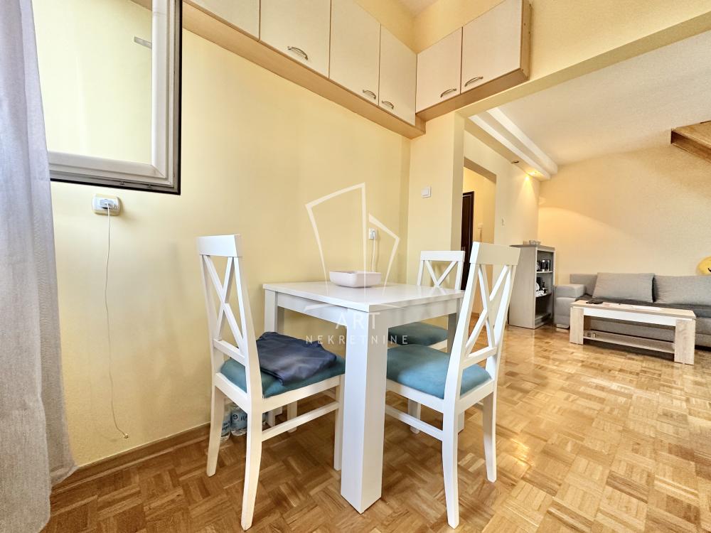 Stan na prodaju u Beogradu, Banovo brdo, dvoiposoban, 54m2, cena 185000 evra