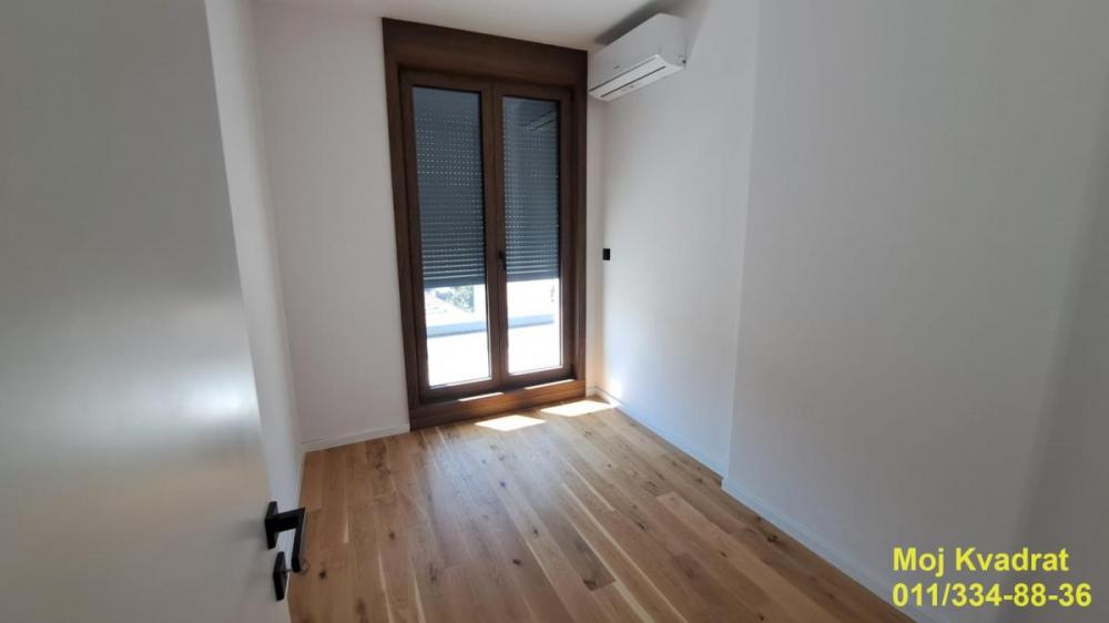 Stan na prodaju u Beogradu, Voždovac, trosoban, 57m2, cena 208434 evra