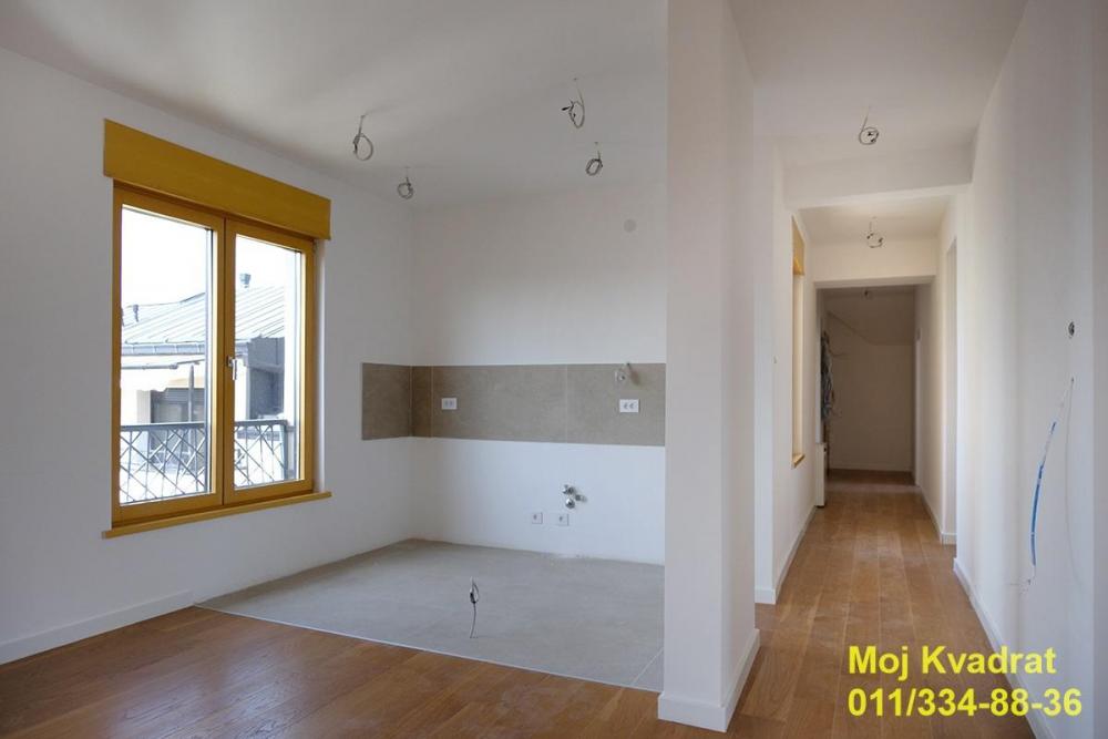 Stan na prodaju u Beogradu, Čubura, cetvorosoban, 110m2, cena 418000 evra