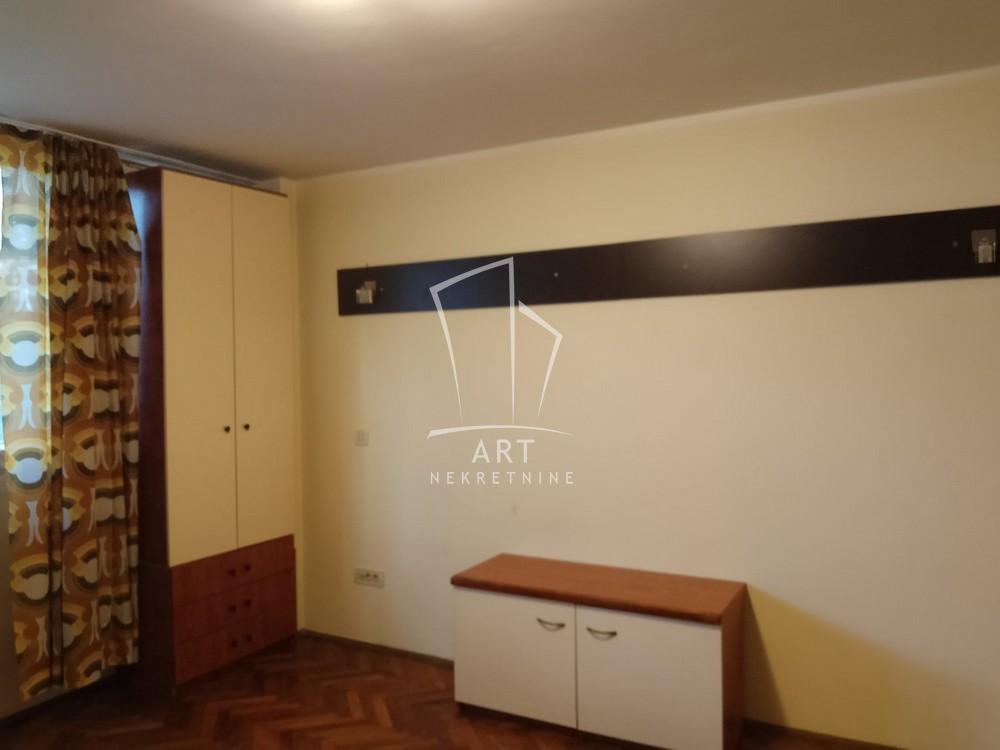 Stan na prodaju u Beogradu, Novi Beograd, jednosoban, 33m2, cena 144000 evra