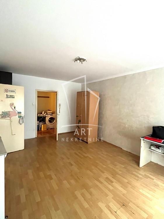 Stan na prodaju u Beogradu, Miljakovac, dvoiposoban, 54m2, cena 146000 evra