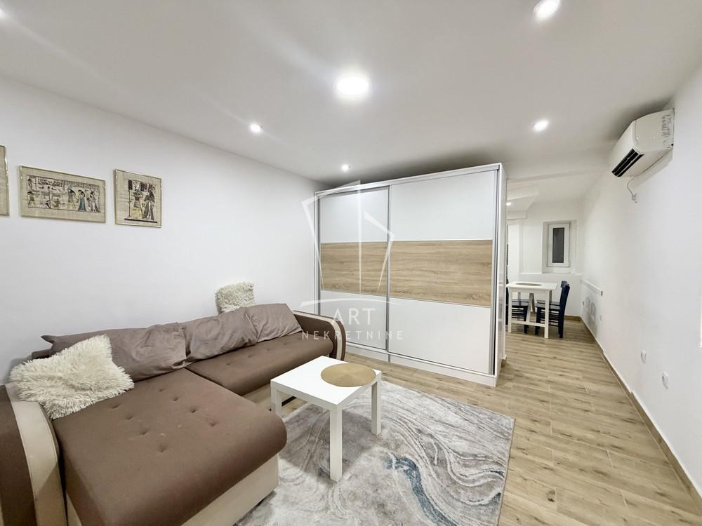 Stan na prodaju u Beogradu, Stari grad, dvosoban, 37m2, cena 159000 evra