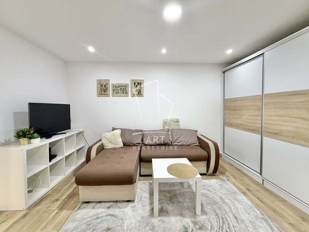Stan na prodaju u Beogradu, Stari grad, dvosoban, 37m2, cena 159000 evra